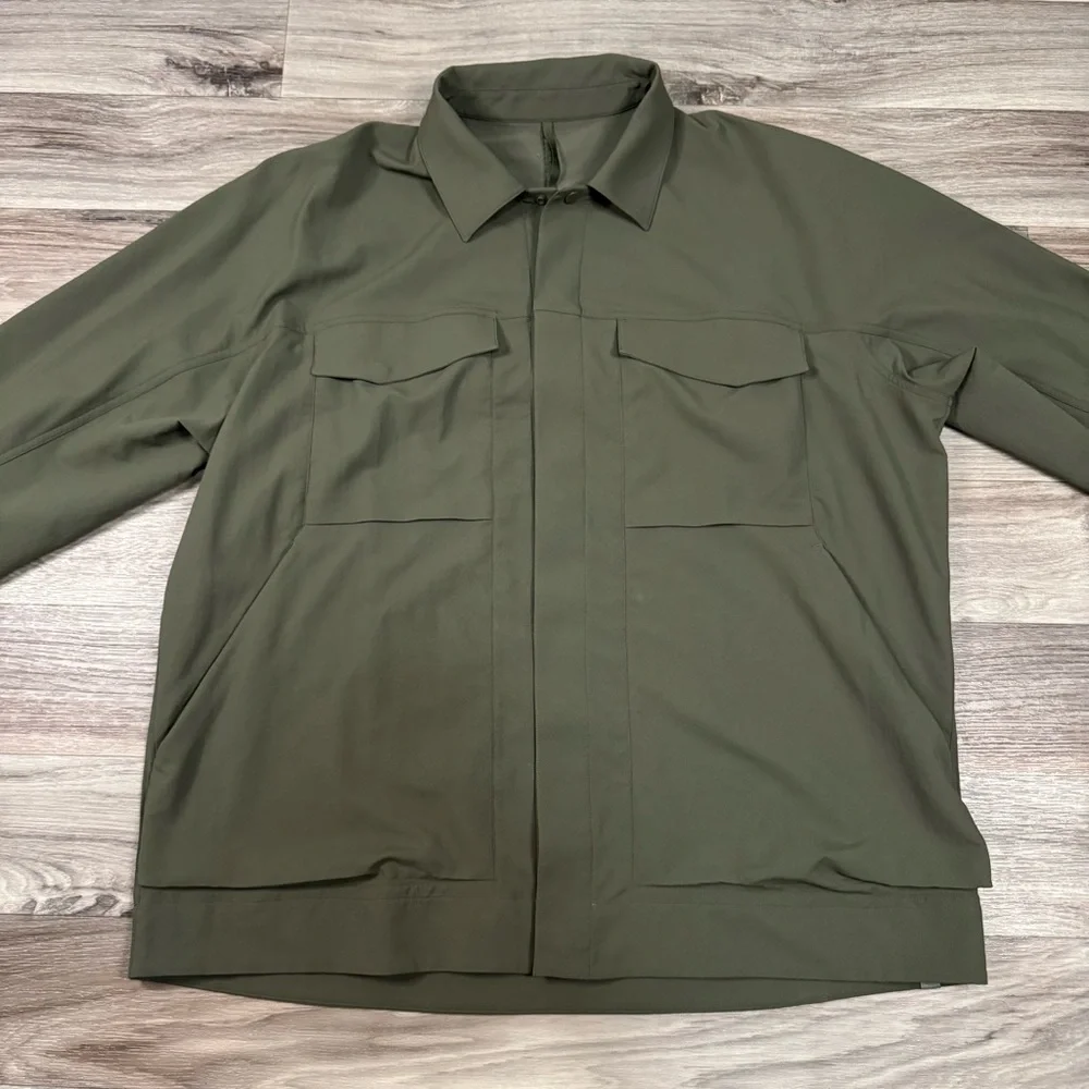 Lululemon Men's Cargo Pocket Shirt Jacker in Olive Size XXL